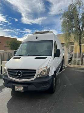 2017 Mercedes Sprinter Van 2500 Reefer for sale in Palm Desert , CA