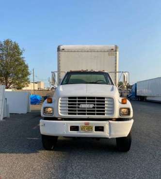 GMC 26ft box truck for sale in Browns Mills, NJ