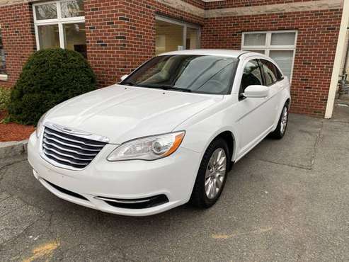 2013 Chrysler 200 4dr Sdn LX - - by dealer - vehicle for sale in Reading, MA