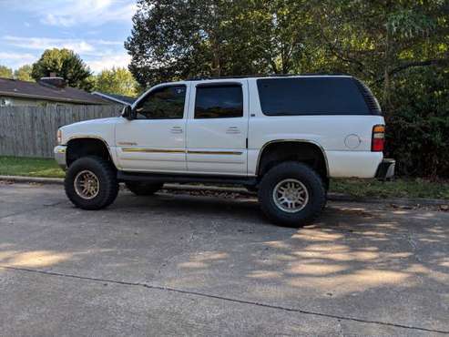 04 Jacked up Yukon XL for sale in Springfield, MO