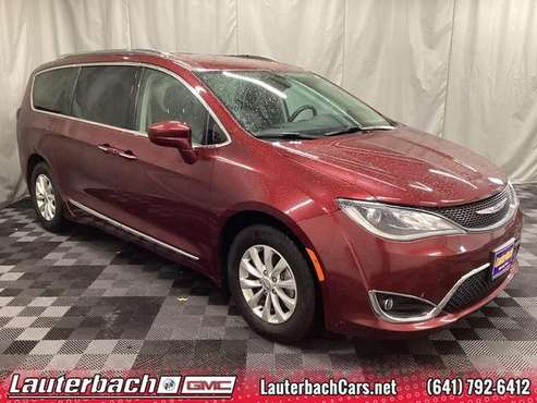 2019 Chrysler Pacifica Touring-L for sale in newton, iowa, IA