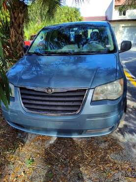 2008 Chrysler Town and Country for sale in Cape Canaveral, FL
