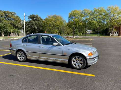 2000 BMW 323i Coup - cars & trucks - by owner - vehicle automotive... for sale in Wilmette, IL
