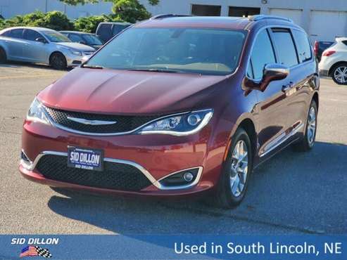 2017 Chrysler Pacifica Limited FWD for sale in Lincoln, NE