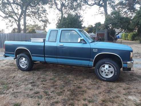 1983 Chevy S10 Tahoe 4x4 rare truck for sale in Oak Harbor, WA