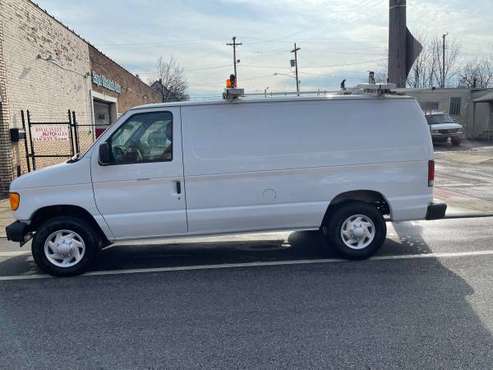2007 Ford E250 Cargo Van V8 Ladder rack clean - - by for sale in Cleveland, OH