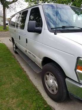2009 Ford 15 passenger van for sale in Dearborn Heights, MI