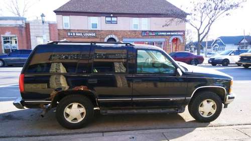 1997 Chevy Tahoe 4x4 for sale in milwaukee, WI