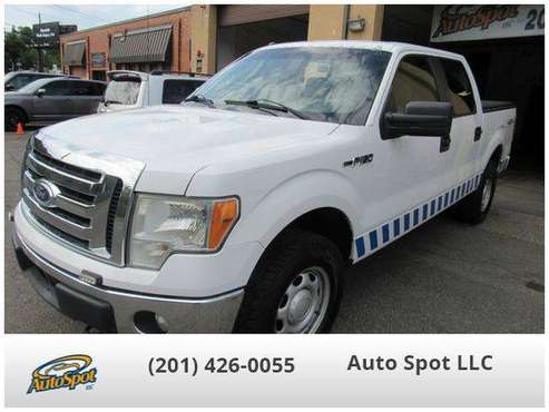 2011 Ford F150 SuperCrew Cab XL Pickup 4D 6 1/2 ft EZ-FINANCING! for sale in Garfield, NJ