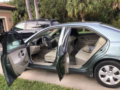 Toyota Camry LE Sedan - cars & trucks - by owner - vehicle... for sale in Venice, FL