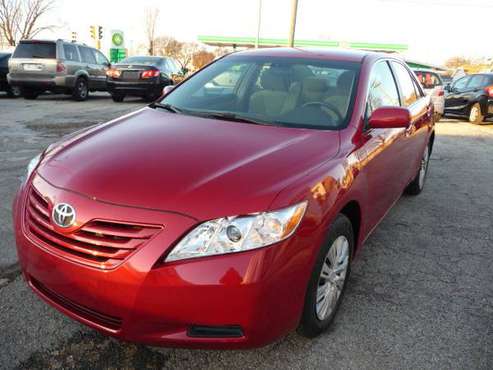 2007 Toyota Camry LE - cars & trucks - by dealer - vehicle... for sale in milwaukee, WI