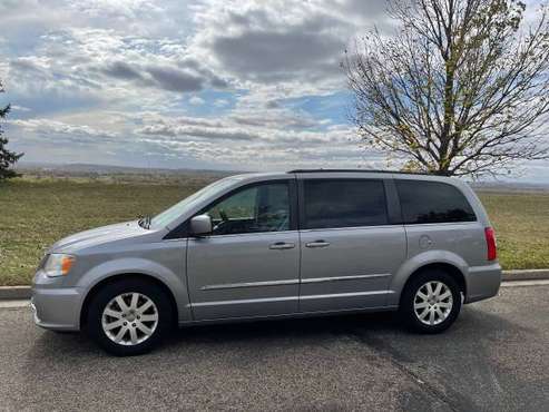 2013 Town and Country for sale in Fargo, ND