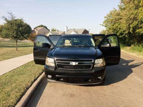 2007 Chevy Tahoe! excellent condition! excellent deal! - cars & for sale in Dallas, TX