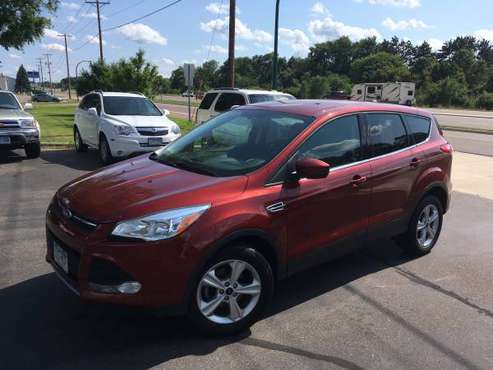 2014 FORD ESCAPE 46000 MILES 3000 UNDER BLUEBOOK YUUUP for sale in Minneapolis, MN