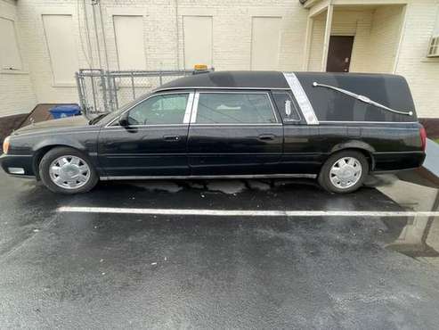 2005 Cadillac Hearse for Sale for sale in Columbus, OH