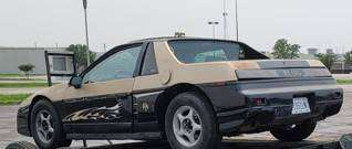 Fun 1986 Pontiac Fiero - - by dealer - vehicle for sale in Maumee, OH