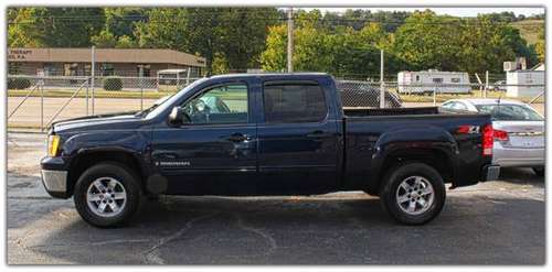 Beautiful 2008 GMC SLE crew cab 4X4 5.3 V-8 automatic for just for sale in Elizabethton, TN