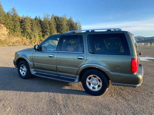 2001 Lincoln Navigator - cars & trucks - by owner - vehicle... for sale in Gardiner, OR