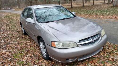 2001 Nissan Altima GXE - cars & trucks - by owner - vehicle... for sale in Williamston, MI