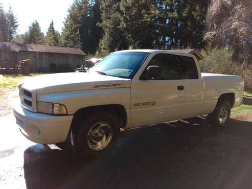 1999 Dodge ram 1500 V8 2wd for sale in Lakeside, OR