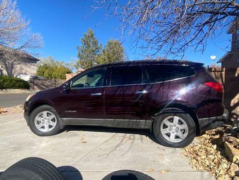 2009 Chevy Traverse LT LOADED 8 passenger - cars & trucks - by owner... for sale in Albuquerque, NM