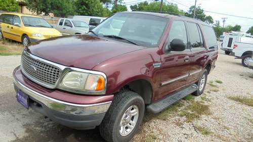 2000 Ford Expedition XLT Triton 5.4 V-8 4X4 Auto for sale in Lancaster, TX