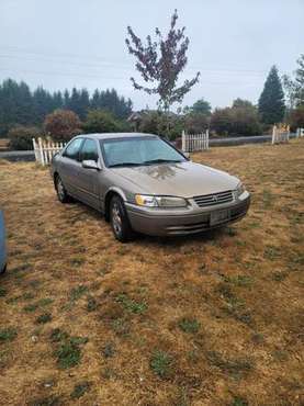 For Sale; 1999 Toyota Camry with reconstructed title for sale in Crabtree, OR