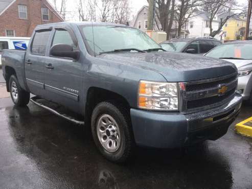 2011 CHEVY SILVERADO 1500 FOR SALE - - by dealer for sale in North Haven, CT