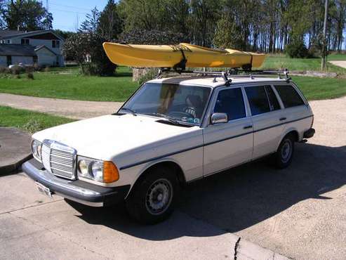 1985 Mercedes Benz 300TD Wagon for sale in Poynette, WI