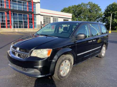 Third Row! 2012 Dodge Caravan! Clean! Low Mileage! - cars & trucks -... for sale in Ortonville, OH