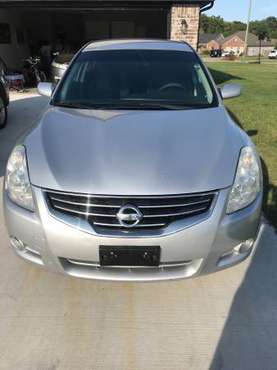 2010 Nissan Altima Excellent Condition Only (125000) Miles for sale in Siloam Springs, AR