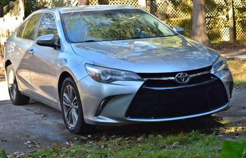 2015 Toyota Camry SE Sedan 4D - cars & trucks - by owner - vehicle... for sale in Tallahassee, FL