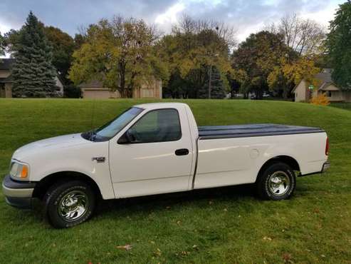 2000 Ford F150 Regular Cab Short Bed for sale in Minneapolis, MN