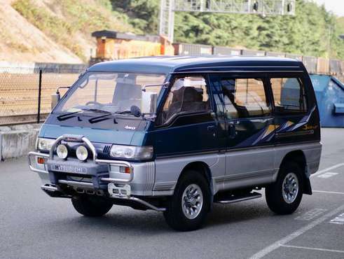 1994 Mitsubishi Delica high-roof 4x4 van for sale in Mercer Island, WA