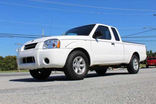 Runs and Drives Great ! 2004 Nissan Frontier XE Ext-Cab - cars & for sale in Saint Georges, DE