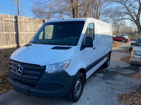 2019 Mercedes Benz Sprinter 2500 - cars & trucks - by owner -... for sale in Joliet, IL