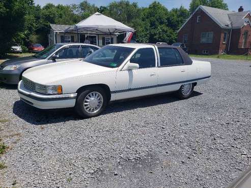 1994 Cadillac Deville Concours ONE ELDERLY OWNER for sale in Martinsburg, WV