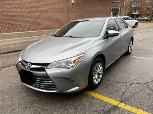 Toyota Camry 2016 for sale in Chicago, IL