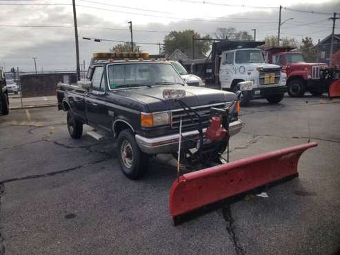 1989 Ford F-250 4x4 5 speed With Plow for sale in Providence, RI