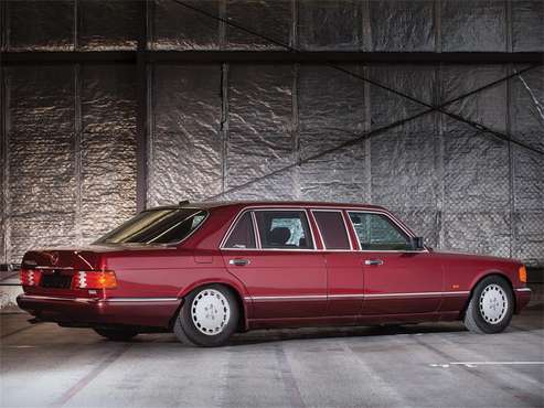 For Sale at Auction: 1990 Mercedes-Benz Limousine for sale in Essen