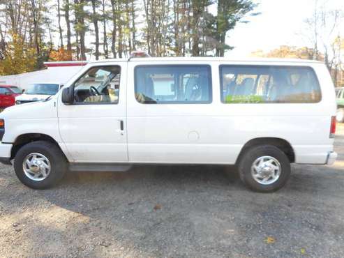 2011 Ford E250 10 pass van - cars & trucks - by dealer - vehicle... for sale in Ashland , MA