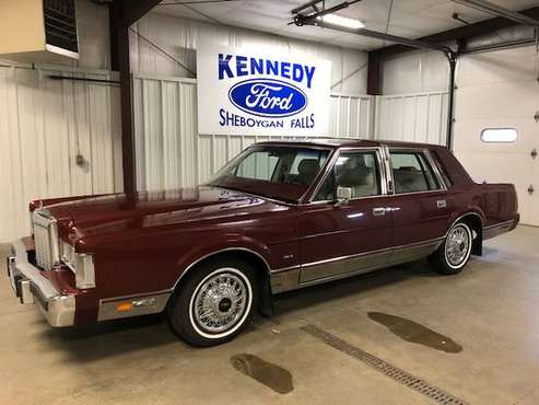 1986 Lincoln Town Car for sale in Sheboygan Falls, WI