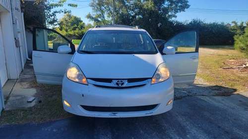 2008 Toyota sienna Limited for sale in Fayetteville, NC