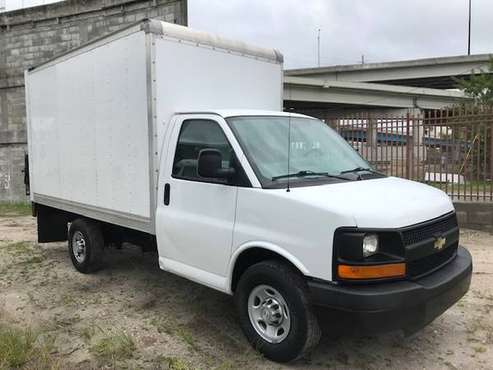 Chevy Box Truck - cars & trucks - by dealer - vehicle automotive sale for sale in Miami, LA
