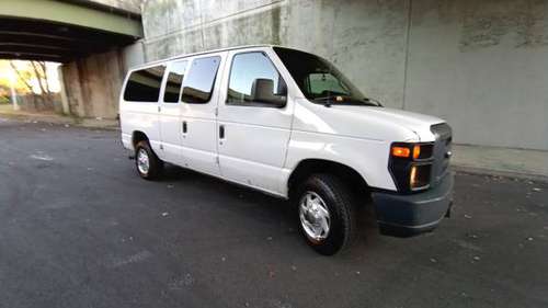 2013 FORD E350 CLUB VAN 12 PASSENGER ALL POWER RUNS AND DRIVES NEW -... for sale in STATEN ISLAND, NY