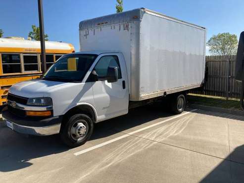 Chevrolet Box Truck 4500 Tommy Lift - - by dealer for sale in Broken Arrow, TX