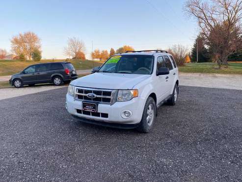 2010 Ford Escape - cars & trucks - by dealer - vehicle automotive sale for sale in Indianola, IA