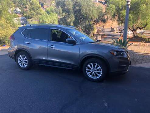Nissan Rogue SV only 31,570 miles - cars & trucks - by owner -... for sale in Jamul, CA