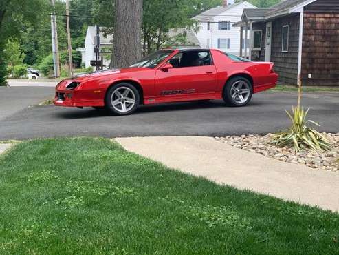 1986 Chevy Camaro Iroc Z for sale in North reading , MA