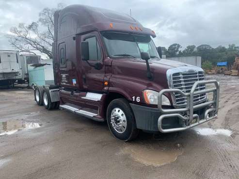 2011 Freightliner Cascadia IN VERY GOOD COND ICE COLD AIR (BY OWNER) for sale in West Palm Beach, FL